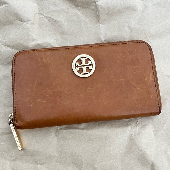 Tory Burch DENA Continental Wallet Full Zip Leather - Picture 1 of 13
